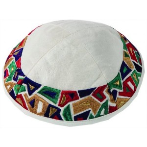 Yair Emanuel Kippah with Colorful Geometric Design in Red, Green, Yellow & Blue Artistes & Marques