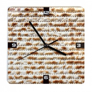 Illustrated Matzah Wooden Clock By Ofek Wertman Horloges